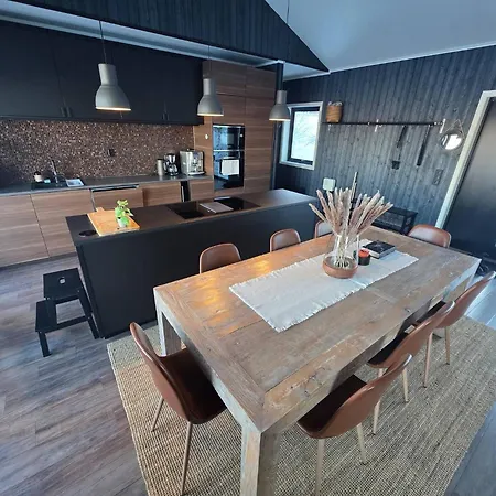 Ferienhaus Winter With Jacuzzi